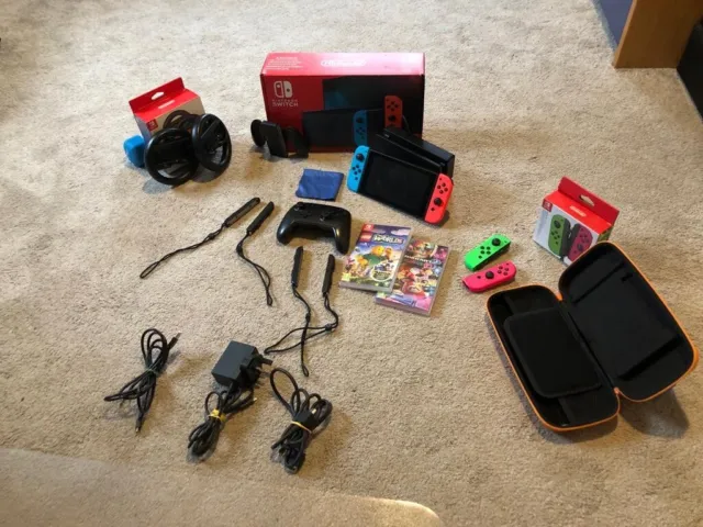 Used Nintendo switch bundle, excellent condition