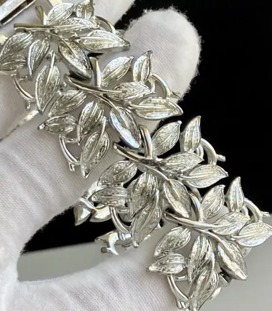 CORO Pegasus Signed 1” WIDE Leaf Silver Tone 7” Vintage Ladies Bracelet Heavy59g