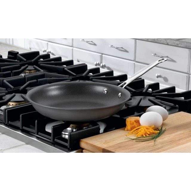 Aluminum Skillet With Non-stick Coating | Classic Cuisinart Nonstick Chef's