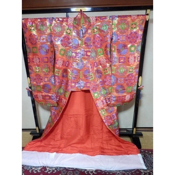 Japanese Kimono Uchikake Luxurious Wedding Embroidery Pure Silk kaleidoscopeK313 5