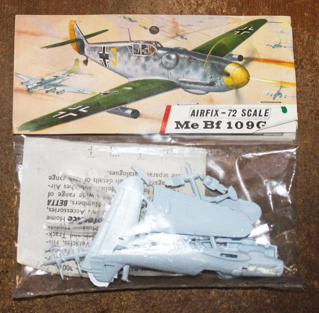 VINTAGE GERMAN MESSERSCHMITT Bf 109 1:72 Scale Fighter Model Plane ...