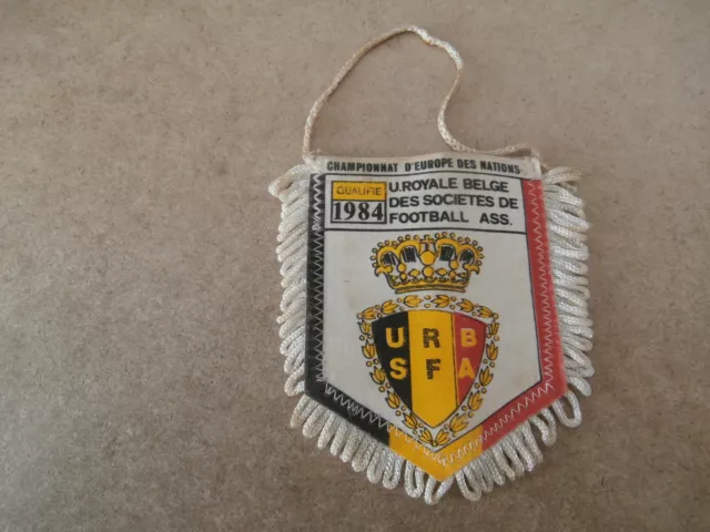 Belgique (Pfaff, Scifo, De Wolf), Fanion / Pennant Football Euro 84, Collector