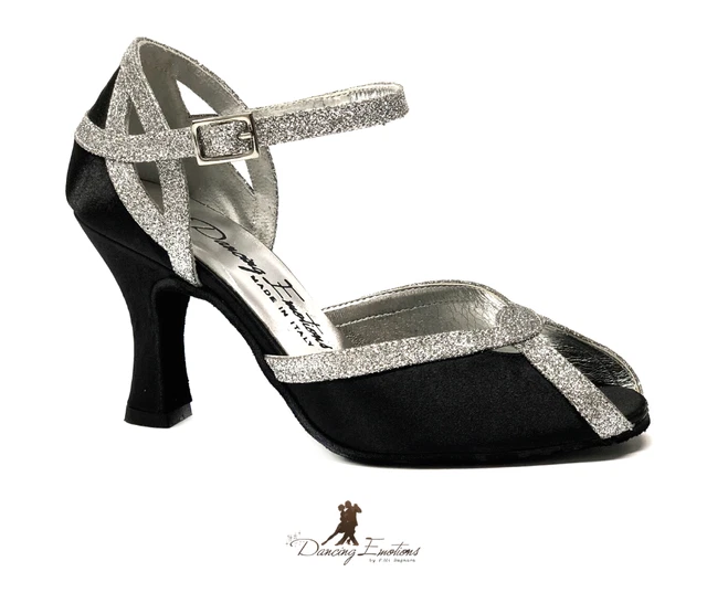 Scarpe Da Tango Per Donna in Danza Scarpe Da Tango Per Donna in Danza