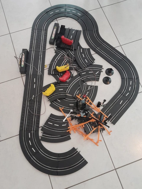Vrac JOUEF circuit routier, lot de rails....