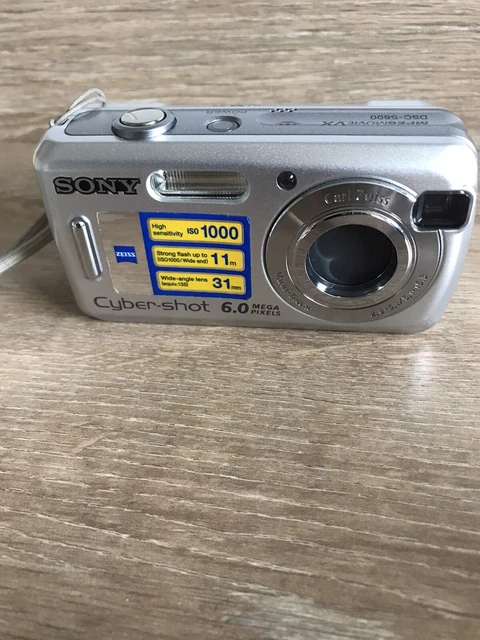 sony cybershot camera