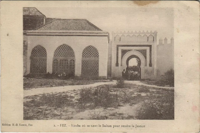 CPA AK MAROC FEZ Kouba ou se tient le Sultan pour rendre la Justice (10208)