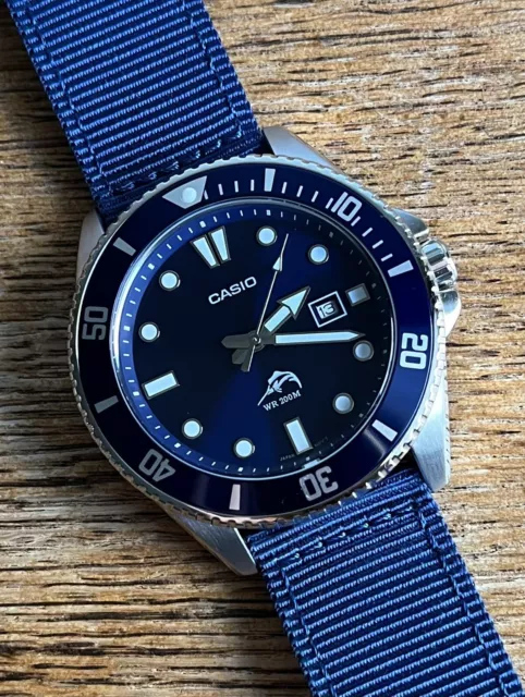 Casio mdv 106 cinturino acciaio hotsell