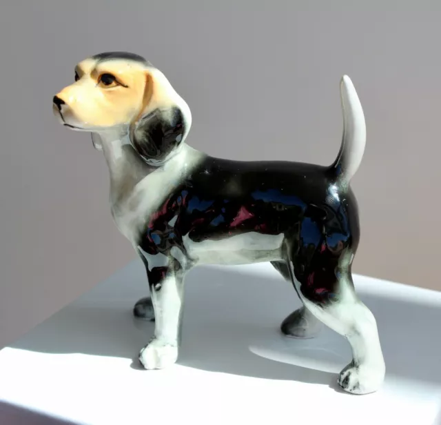 VINTAGE Porcelain BEAGLE Harrier FOX Hound PUPPY Dog Figurine Sporting Hunting