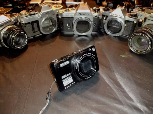 🛑Nikon CoolPIX S7000🛑 WORKS W/ Issue Read-Needs Cleaning 16MP Digital Camera