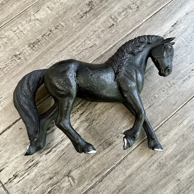 Black Stallion Friesian Horse Safari Ltd. Retired Figure 2005