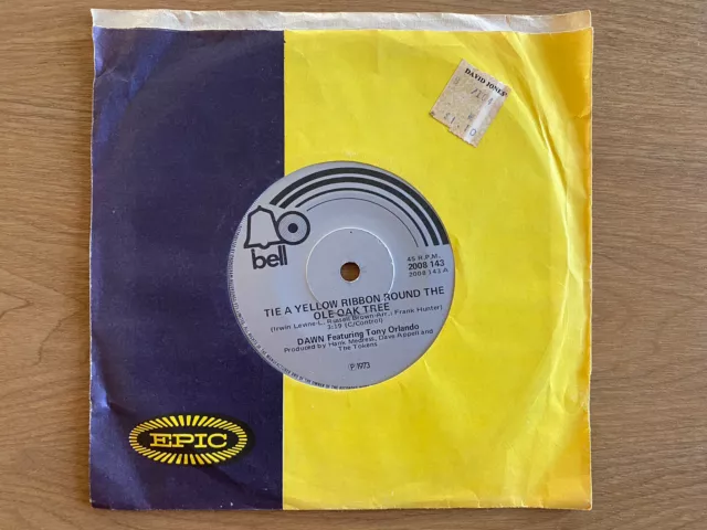 Dawn - Tie A Yellow Ribbon Round The Old Oak Tree - 7" 45 Vinyl Record - 1973