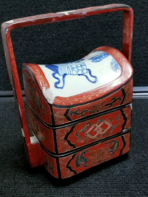 Antique Chinese Red Lacquer Blue Porcelain Lunch Box Wedding Basket