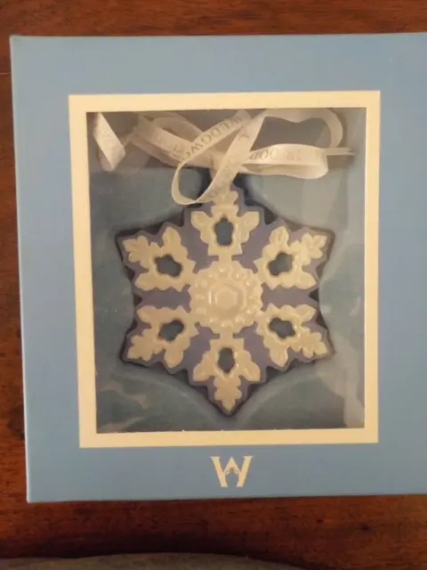 Wedgwood Jasperware Christmas Ornament Pierced Snowflake Blue White -Luster, Box
