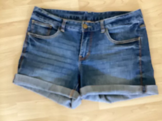 Damen Shorts Jeans kurze Hose W32 NEU Sommer  Hot Pants