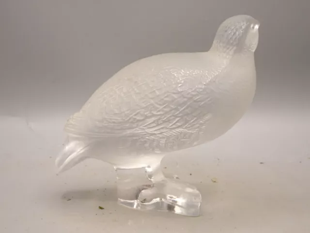 Lalique France. Perdrix en cristal pressé-moulé.XX°.