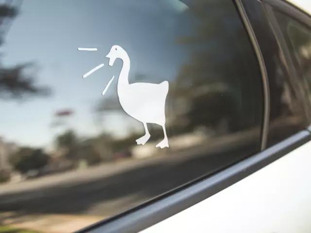 HONK UNTITLED GOOSE GAME 5-7 Year Weatherproof Waterproof Car Van Sticker | 10cm