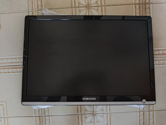 Philips 226V4L 22 LED Monitor 1920x1080 DVI D-SUB Black Class A 93966 4 Philips 226V4L 22 LED Monitor 1920x1080 DVI D-SUB Black Class A 93966 4
