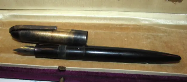 VTG 1940's Eversharp Skyline Fountain Pen 1/10 14K GF CAP,  14K Gold Nib, 5.25"