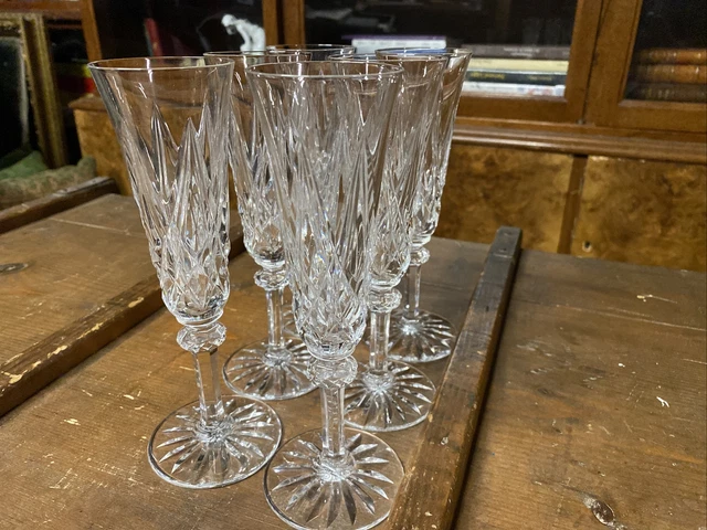 Lot De 6 Flûtes à Champagne En Cristal Saint-Louis - Modèle 'Chantilly' Signé - Parfait état