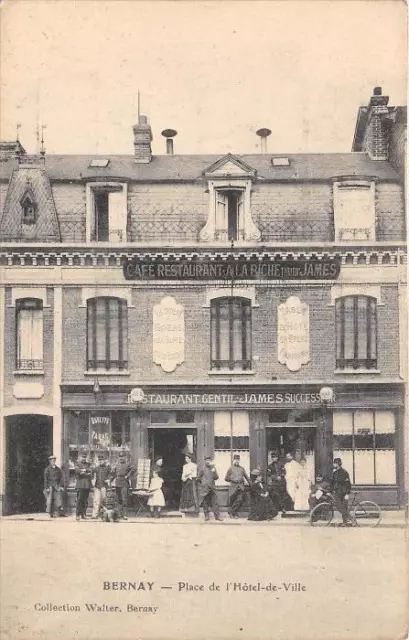 Cpa 27 Bernay Place De L'hotel De Ville Restaurant A La Biche Gentil James