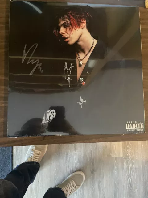 Yungblud signed autographed Vinyl