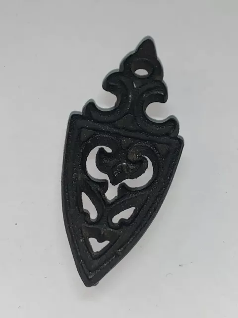 Vintage EMIC ￼Miniature Cast Iron Footed Trivet Arrow Head Beautiful Design