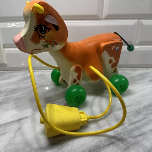 VINTAGE Fisher Price  MOLLY MOO Cow Pull Toy 1972 #132 HEAD LIFTS UP & MOOS