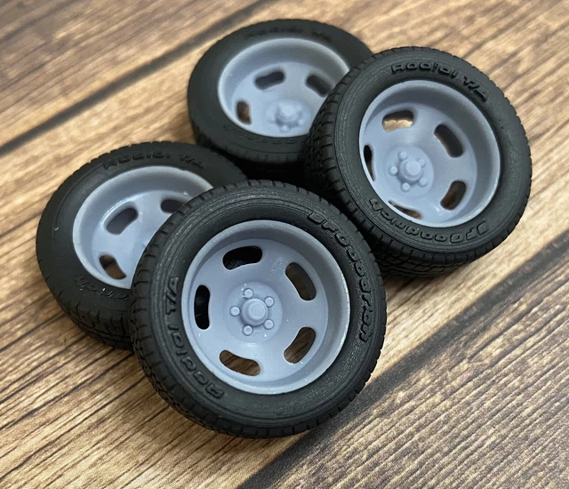 1/24 SCALE 17INCH “5 Slot Mags” Model car wheels/tires. Resin; 1/25