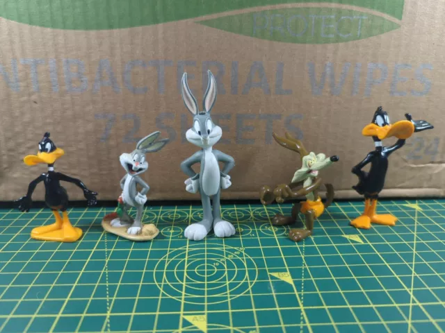 Looney Tunes Vintage Figure Bundle