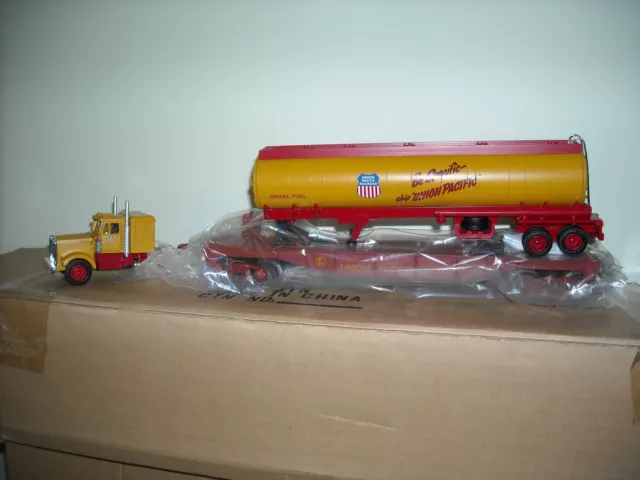 Lionel #52290 St. Louis Lrrc F/C With Tanker Trailer