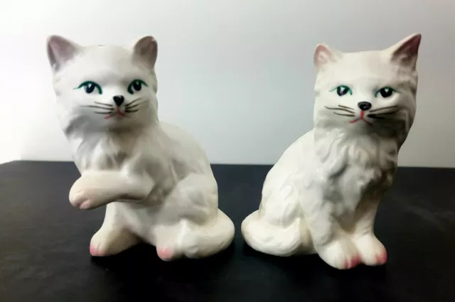 Salt and Pepper Cat Shakers Japan Vintage White Cat Figurine Shakers