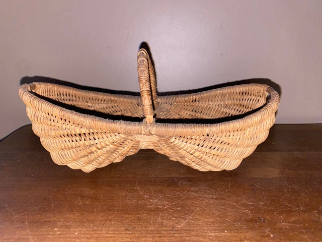 ANCIEN PETIT PANIER Fermé en Vannerie - Collection Poupée EUR 47,77 - FR