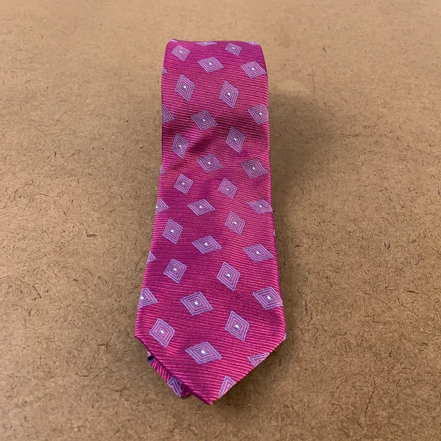 David Donahue Men's Berry Geometric 100% Silk Neck Tie NWT