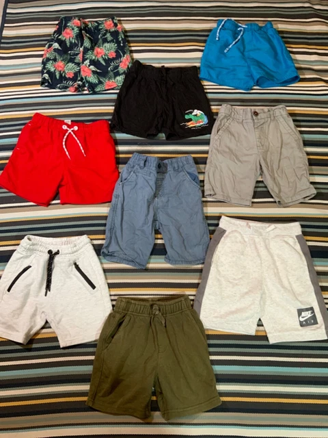 Pacchetto pantaloncini da ragazzo 4-5 anni 🙂