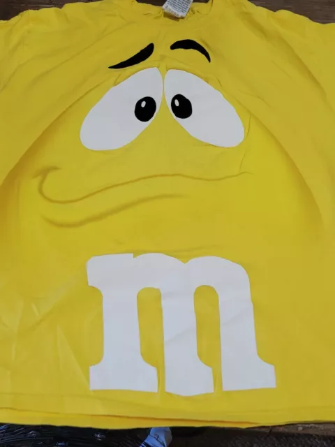 2011 Yellow m&m Candy T-Shirt Shirt Men's Size LARGE Prints All Over