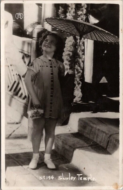 1930s Spanish SHIRLEY TEMPLE Real Photo RPPC Postcard / from Wee Willie Winkie
