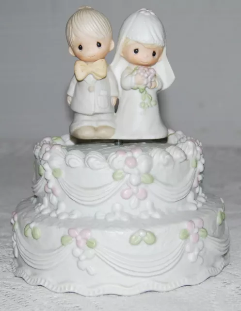 Precious Moments The Lord Bless You & Keep You Wedding Cake Music Box