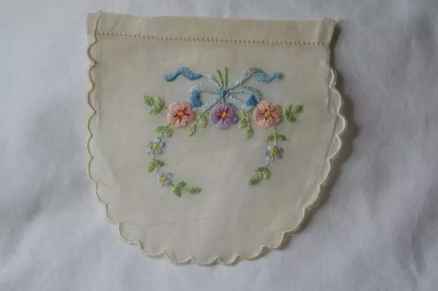 VINTAGE 1930s floral embroidered organdie pocket for child's dress haberdashery
