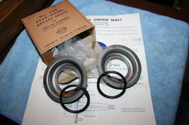 1955-56 Chevy One Pair of Vintage Rear Wheel Seals in Original Box Free Ship USA