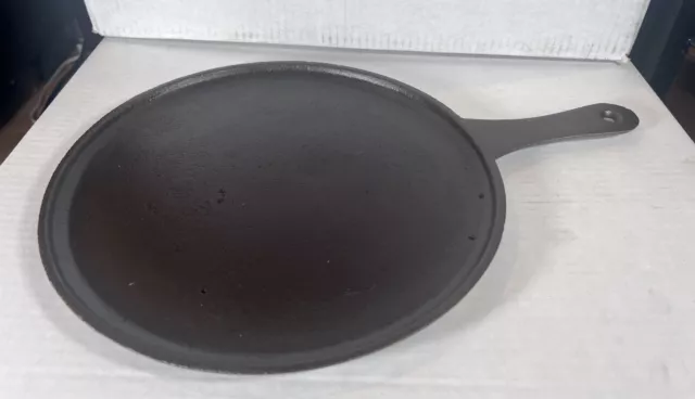 Pre-civil war cast iron griddle with Sprue X Gate mark, seasoned  ready for use