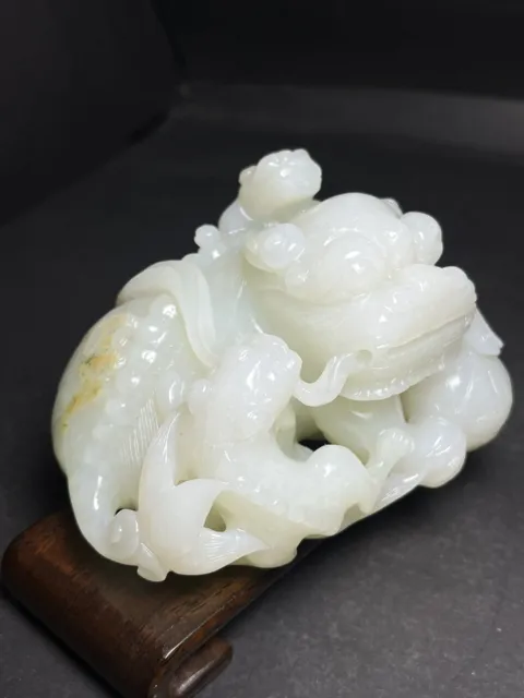 Chinese Exquisite Handmade Lion carving Hetian Jade Statue