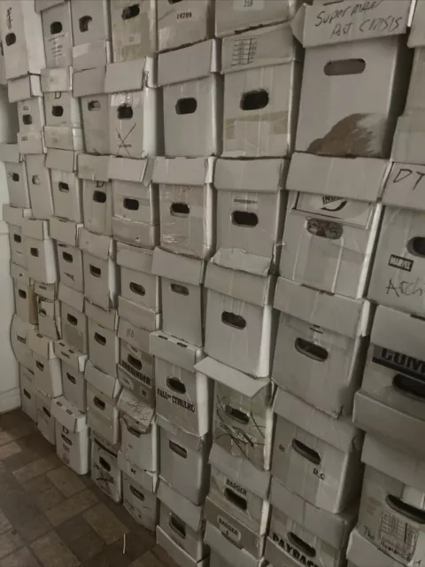 100 Bulk Lot Assorted Comics Dc/ Marvel/ indies  Comic Books