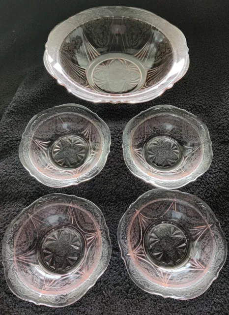Vintage Pink Depression Glass Berry Bowl Set  1 Large 4 Small ROYAL LACE 1934-41