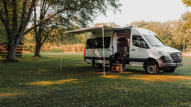 2020 Mercedes Benz 4x4 full size 170 WB Campervan 2020 Mercedes Benz 4x4 full size 170 WB Campervan