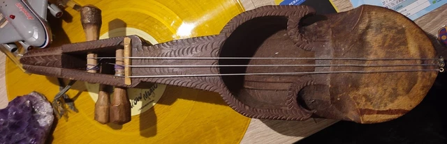 Antique Sarangi Lord Ganesha Sculpté Instrument de musique folklorique sculpté
