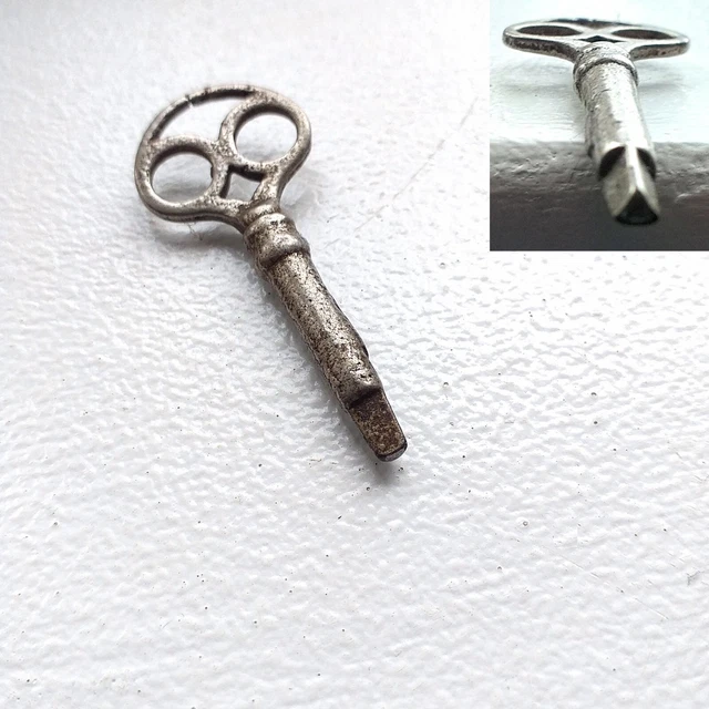 ANTIQUE SINGER TREADLE Sewing Machine Key 3Sided Triangle End £11.99