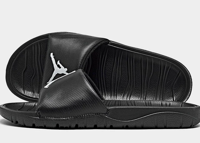 New Boys Nike Jordan Size 4 4y -Jordan Logo Slide Sandals -NWT-No Box