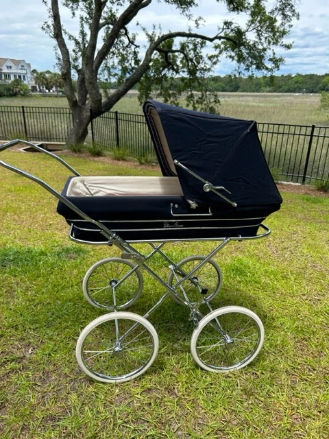 vintage silver cross baby carriage with mattress in excellent condition - 1984 vintage silver cross baby carriage with mattress in excellent condition - 1984