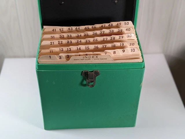 Random 45 RPM Record Lot/Bundle/Collection of 50 ~ 50/60s+ Carrying Case/Catolog