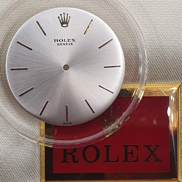 Cadran De Montre Galbé Gris - Diamètre 29.70 Mm - Pour Horlogerie Et Réparation - Neuf